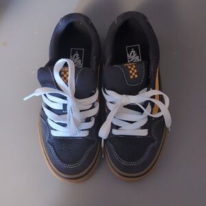 NWOT Vans Kids Dark Grey Suede and Orange Low-Top Skate Shoes